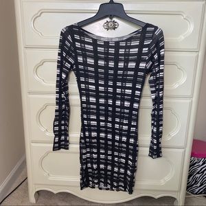 Mini bodycon long sleeve dress